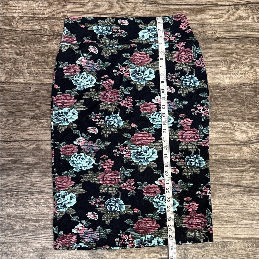 Xhilaration Black Floral Pencil Skirt - Picture 2 of 4